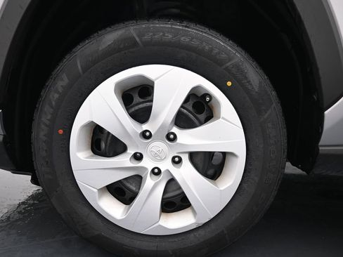 Used 2024 Toyota RAV4 LE AWD/4WD image 14