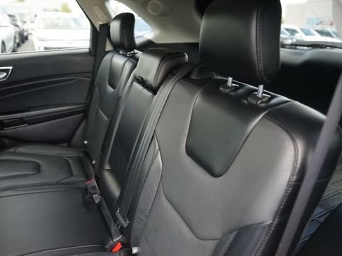 Used 2019 Ford Edge Titanium w/ Equipment Group 301A FWD image 14