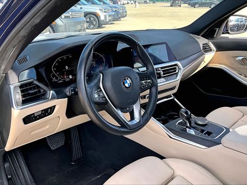 Used 2021 BMW 330i Sedan w/ Premium Package image 30
