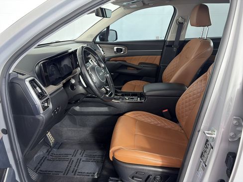 Used 2022 Kia Sorento SX Prestige w/ Rust Color Package AWD/4WD image 6