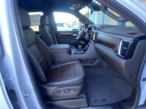 New 2026 GMC Sierra 1500 Denali w/ Technology Package image 18