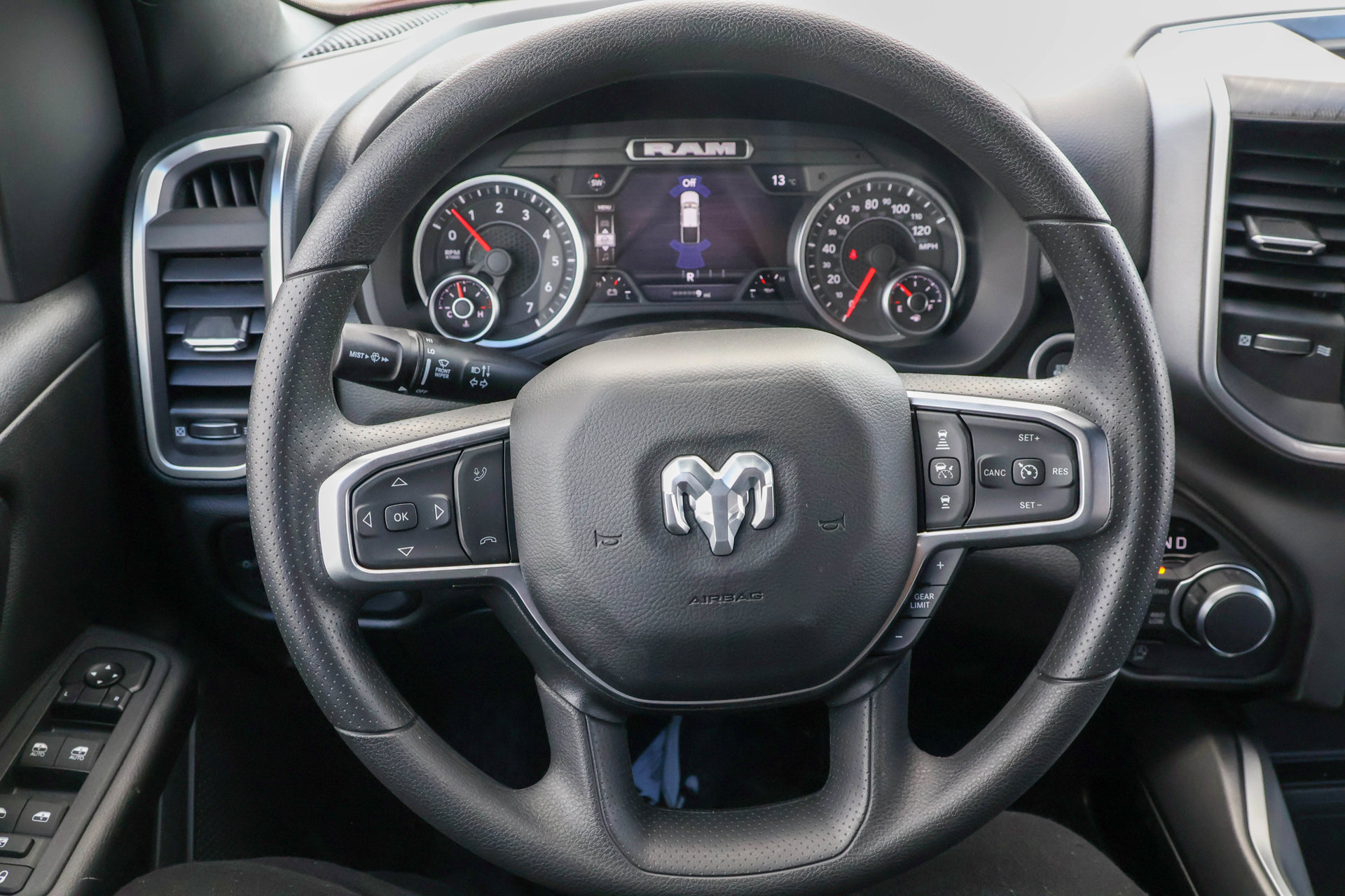 New 2026 RAM 1500 Express AWD/4WD image 29