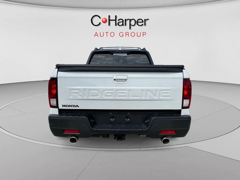 New 2026 Honda Ridgeline Black Edition image 4