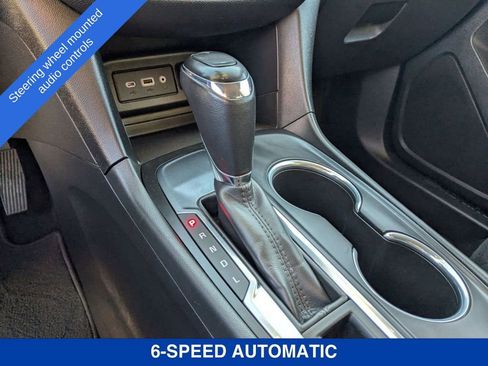 Used 2019 Chevrolet Equinox LT image 23