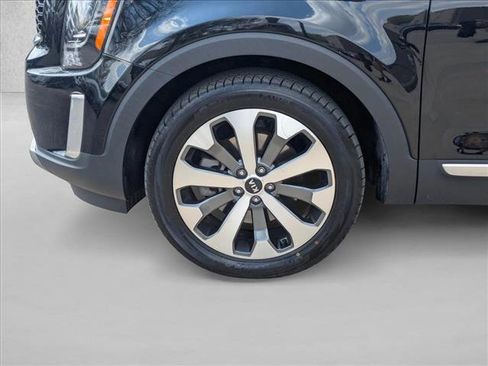 Used 2020 Kia Telluride S AWD/4WD image 24