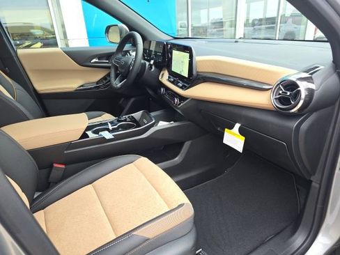 New 2026 Chevrolet Equinox ACTIV w/ Convenience Package III image 9