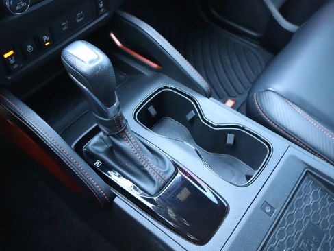 Used 2023 Nissan Frontier PRO-4X w/ Pro-4X Premium Package image 32