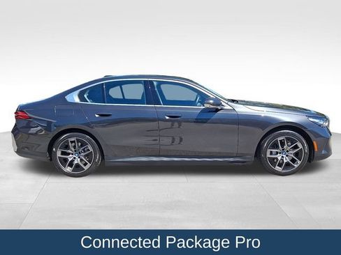 Used 2025 BMW i5 eDrive40i RWD image 9