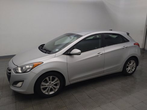 Used 2014 Hyundai Elantra GT FWD image 2