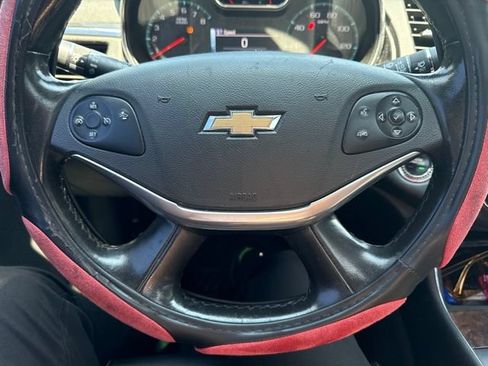 Used 2014 Chevrolet Impala LT FWD image 10