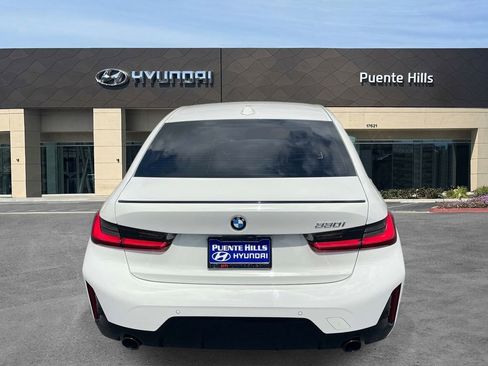 Used 2023 BMW 330i Sedan w/ M Sport Package image 5