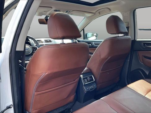 Used 2019 Subaru Outback 3.6R Touring AWD/4WD image 22