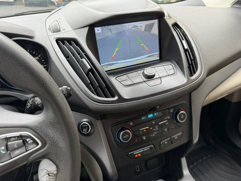 Used 2019 Ford Escape SE FWD image 36