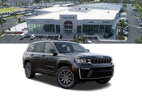 New 2026 Jeep Grand Cherokee L Summit w/ Advanced Protech Group IV AWD/4WD image 5