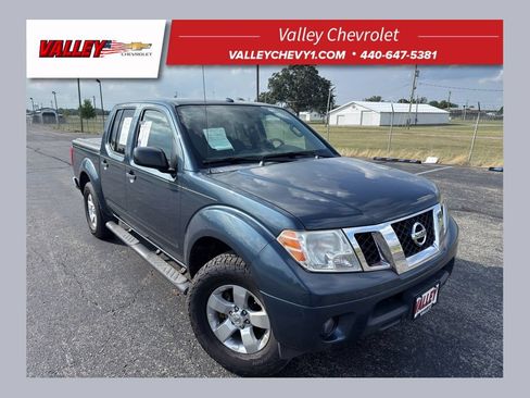 Used 2013 Nissan Frontier SV w/ SV Value Truck Pkg AWD/4WD image 1