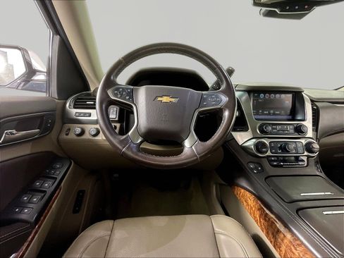 Used 2019 Chevrolet Tahoe Premier AWD/4WD image 8