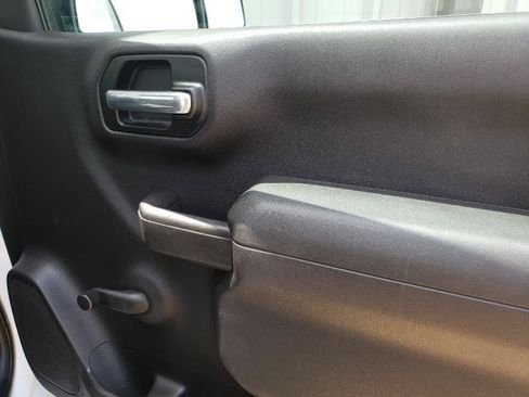 Used 2019 Chevrolet Silverado 1500 W/T RWD image 18