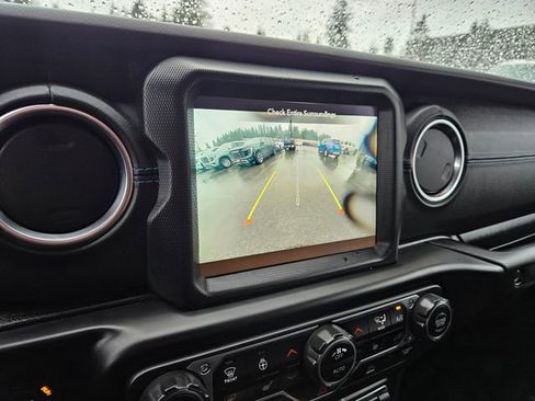 Used 2021 Jeep Wrangler Unlimited Rubicon 4xe w/ Dual Top Group image 31