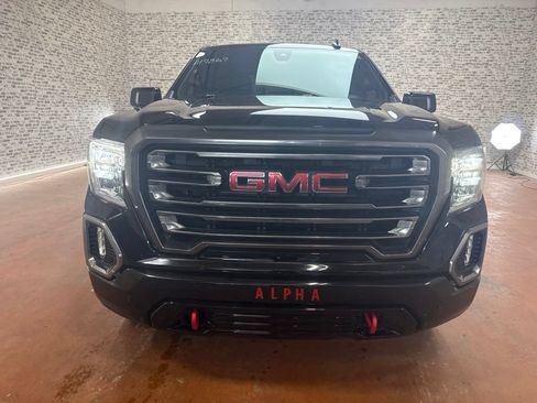 Used 2020 GMC Sierra 1500 AT4 w/ Off-Road Performance Package AWD/4WD image 2