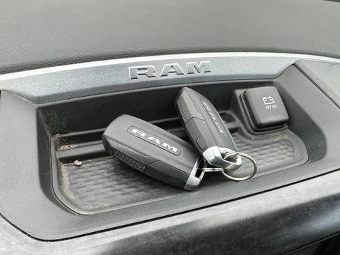 Used 2024 RAM 2500 Big Horn w/ Off Road Package image 17