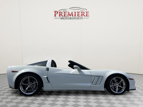 Used 2012 Chevrolet Corvette Grand Sport w/ 3LT Preferred Equipment Group image 12