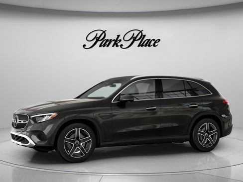 Used 2026 Mercedes-Benz GLC 300 4MATIC image 39