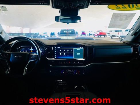 Used 2022 Chevrolet Silverado 1500 LT Trail Boss w/ LT Trail Boss Premium Package image 9