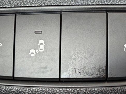 Used 2019 Kia Sorento AWD V6 image 24
