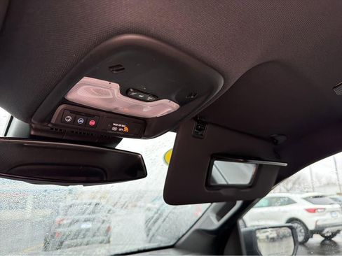 Used 2023 Chevrolet Colorado Trail Boss w/ Technology Package image 26