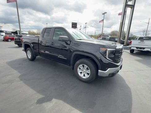 Used 2023 GMC Sierra 1500 Pro w/ Pro Value Package AWD/4WD image 2