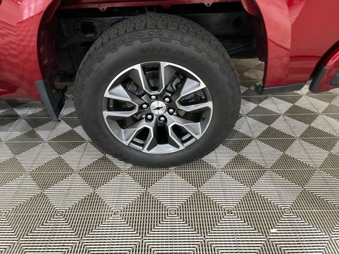 Used 2024 Chevrolet Silverado 1500 RST AWD/4WD image 11