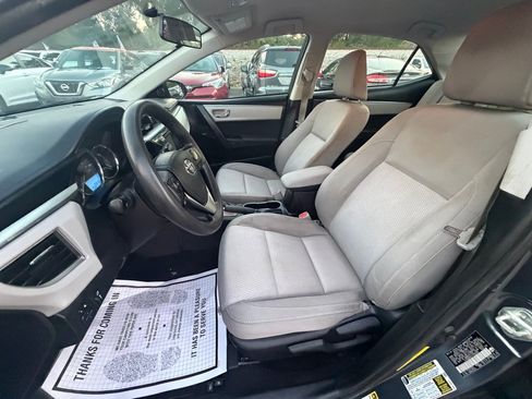 Used 2015 Toyota Corolla LE FWD image 8