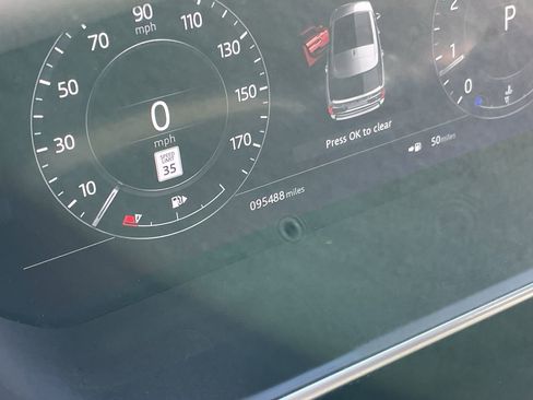 Used 2019 Land Rover Range Rover Long Wheelbase Autobiography image 31