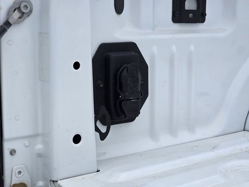 Used 2025 Ford F350 XLT image 16