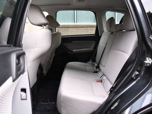 Used 2018 Subaru Forester 2.5i Premium image 32