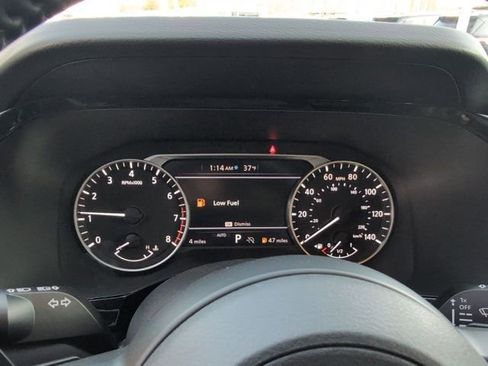 New 2025 Nissan Pathfinder SV image 20