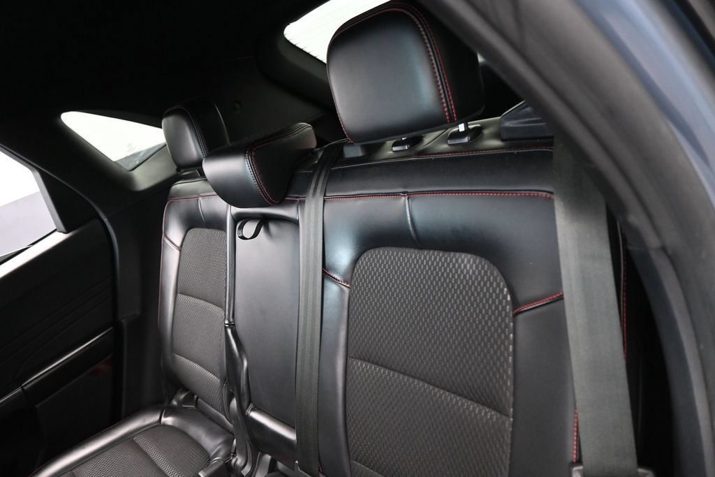Used 2024 Ford Escape ST-Line w/ Tech Pack #1 FWD image 31