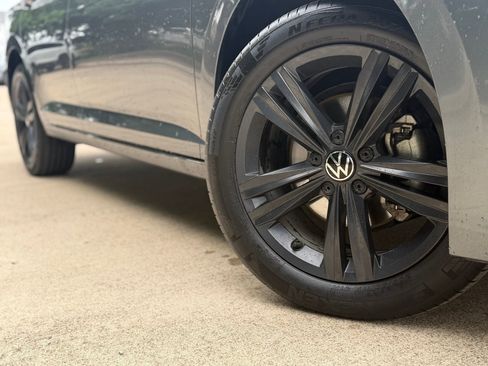 Certified 2024 Volkswagen Jetta SE FWD image 2
