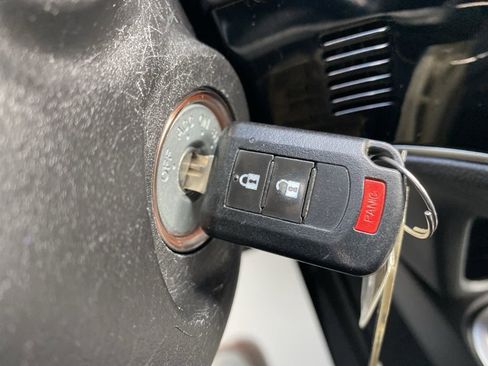 Used 2019 Mitsubishi Outlander ES image 25