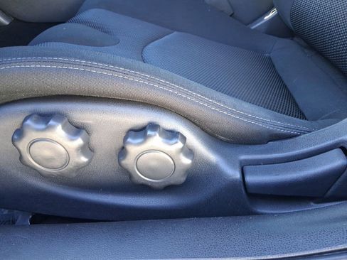 Used 2016 Nissan 370Z Coupe image 13