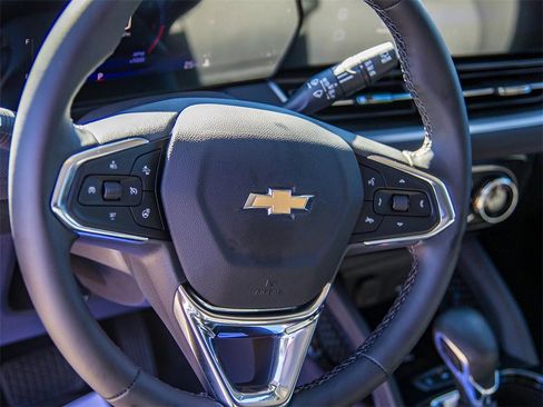 New 2025 Chevrolet TrailBlazer LT w/ Convenience Package image 21