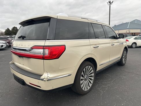 Used 2018 Lincoln Navigator Reserve w/ Technology Package image 3