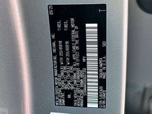 Certified 2025 Toyota Grand Highlander FWD image 36