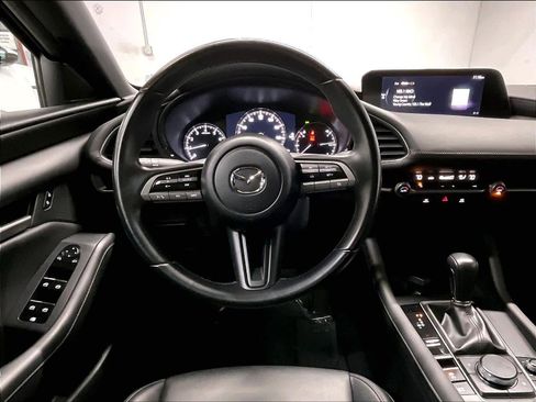 Used 2020 MAZDA MAZDA3 Hatchback image 8