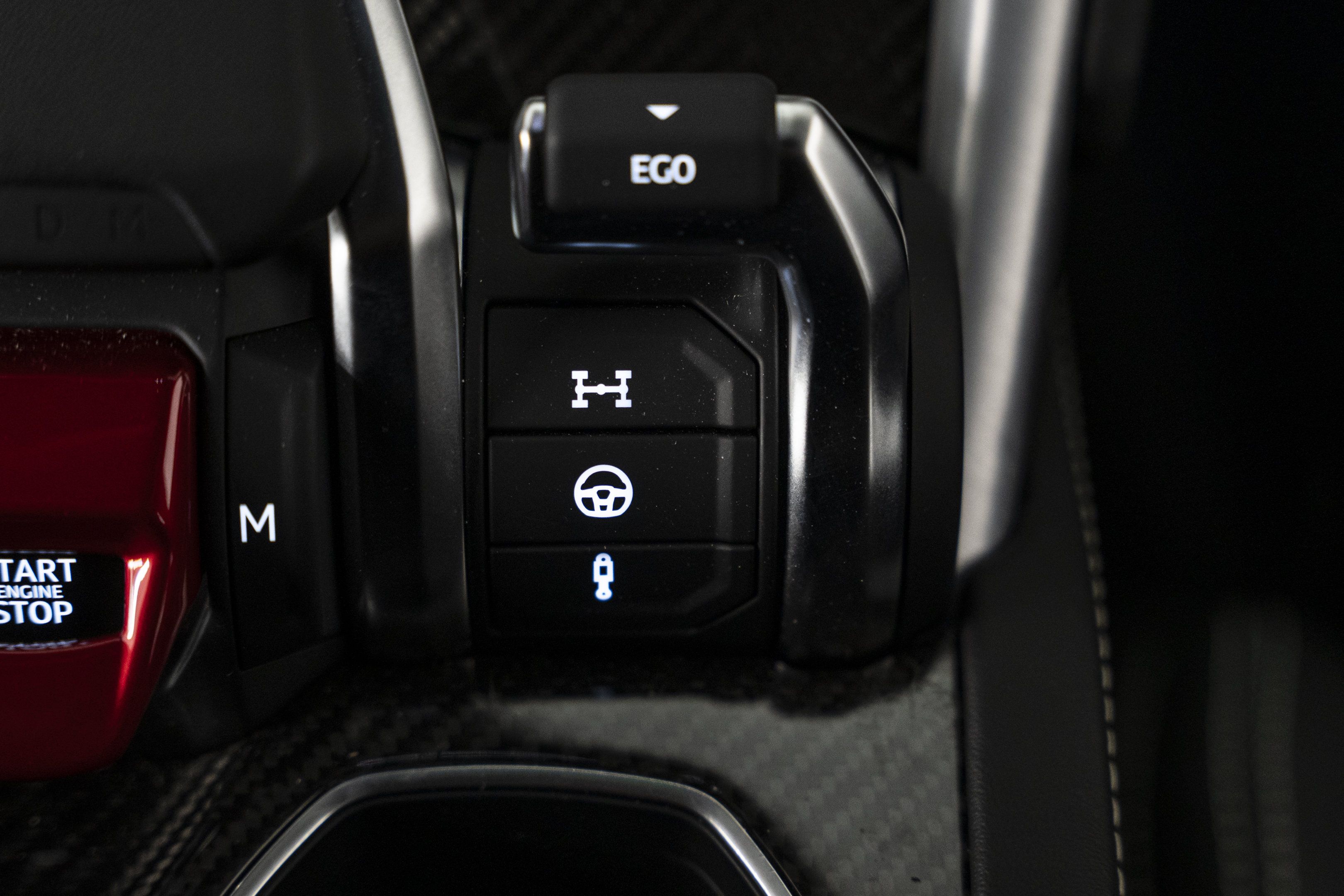 Used 2022 Lamborghini Urus AWD/4WD image 51