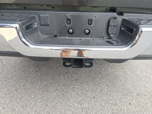 Certified 2025 RAM 2500 Big Horn AWD/4WD image 30