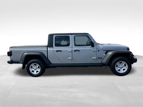 Used 2020 Jeep Gladiator Sport w/ Quick Order Package 24S AWD/4WD image 9