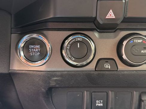 Used 2023 Toyota Tacoma TRD Off-Road AWD/4WD image 14