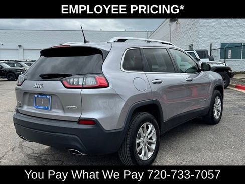 Used 2019 Jeep Cherokee Latitude w/ Cold Weather Group AWD/4WD image 6