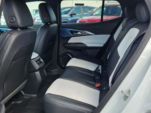 New 2026 Chevrolet Equinox EV LT image 11